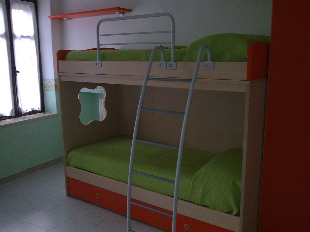 Villa Casa Dei Ciliegi CastellʼAlfero Habitación foto